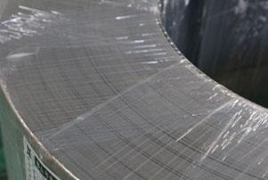 带钢表面产生黑斑的原因